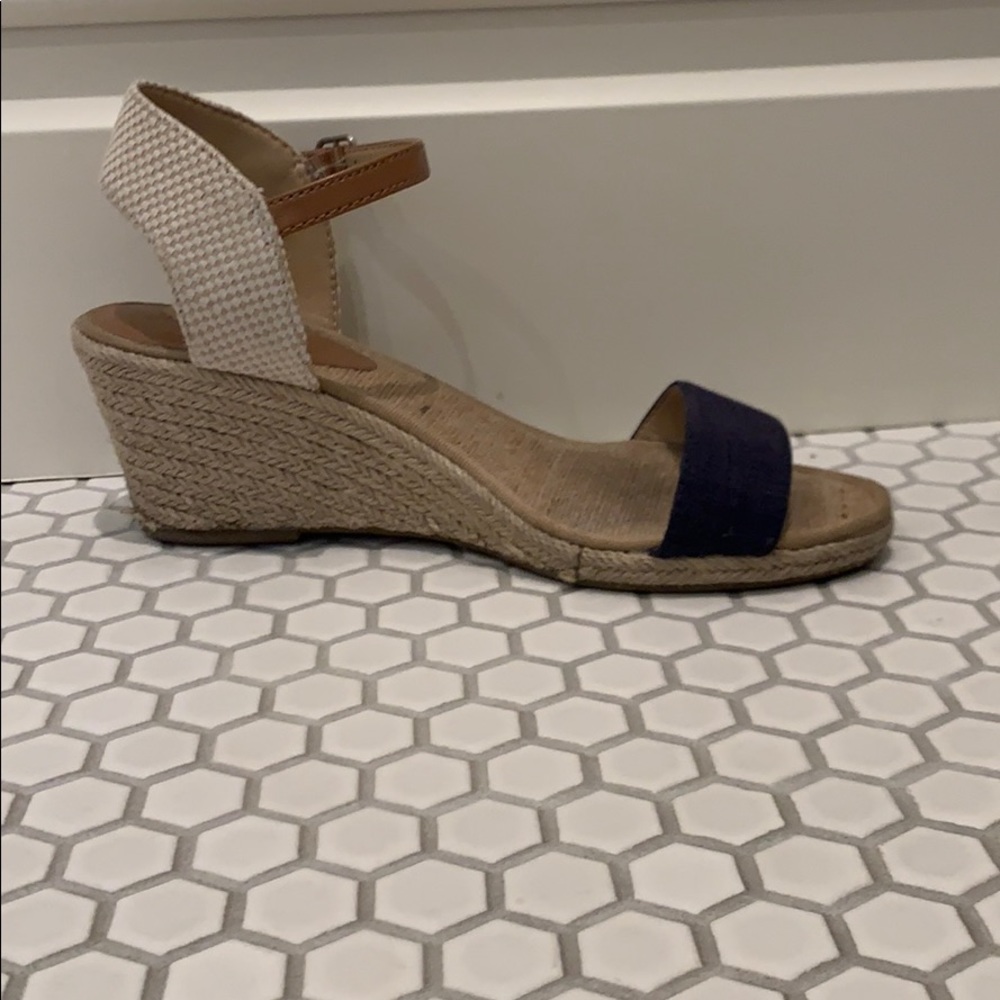 Wedges - Picture 2 of 3